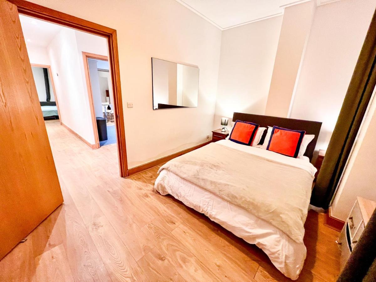 Superior Entire Apartment Between St Pauls Cathedral And Covent Garden London Kültér fotó