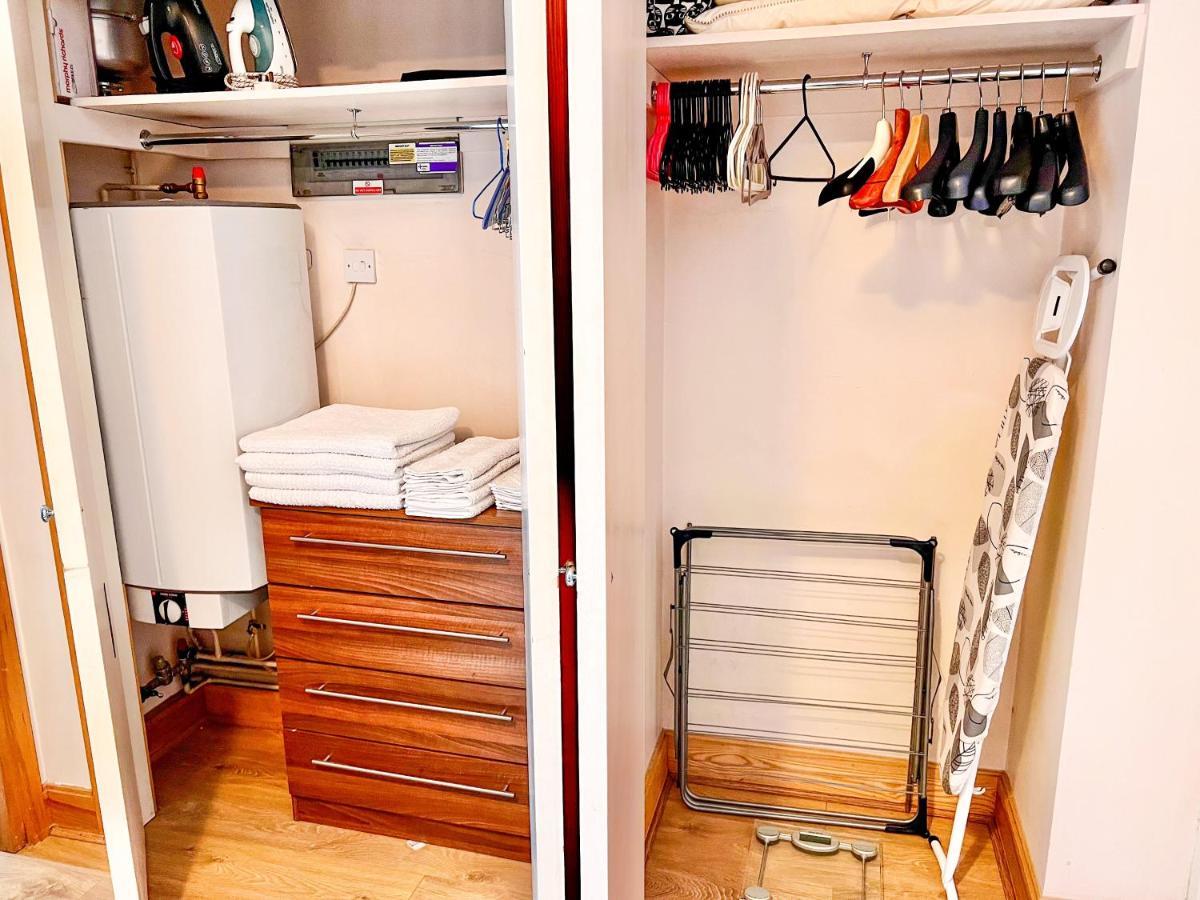 Superior Entire Apartment Between St Pauls Cathedral And Covent Garden London Kültér fotó