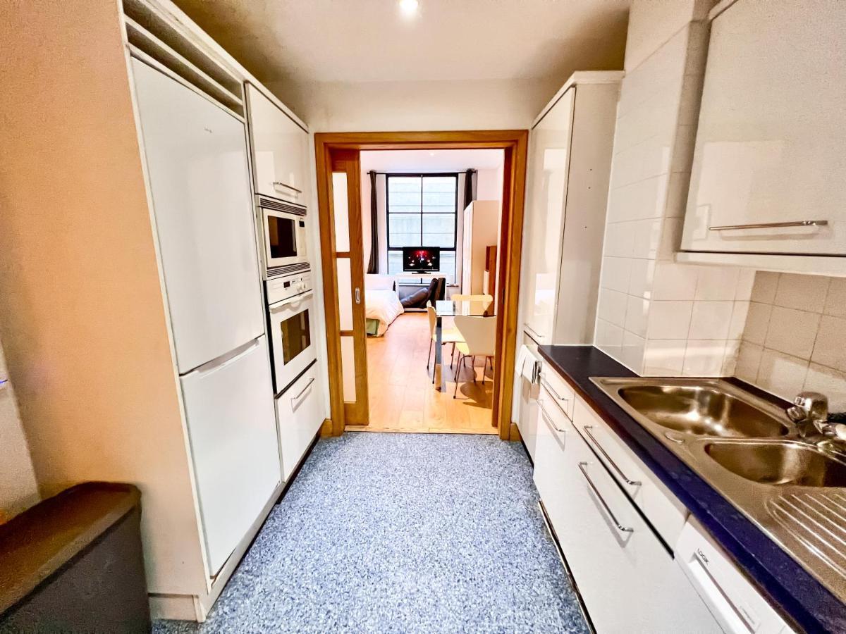Superior Entire Apartment Between St Pauls Cathedral And Covent Garden London Kültér fotó