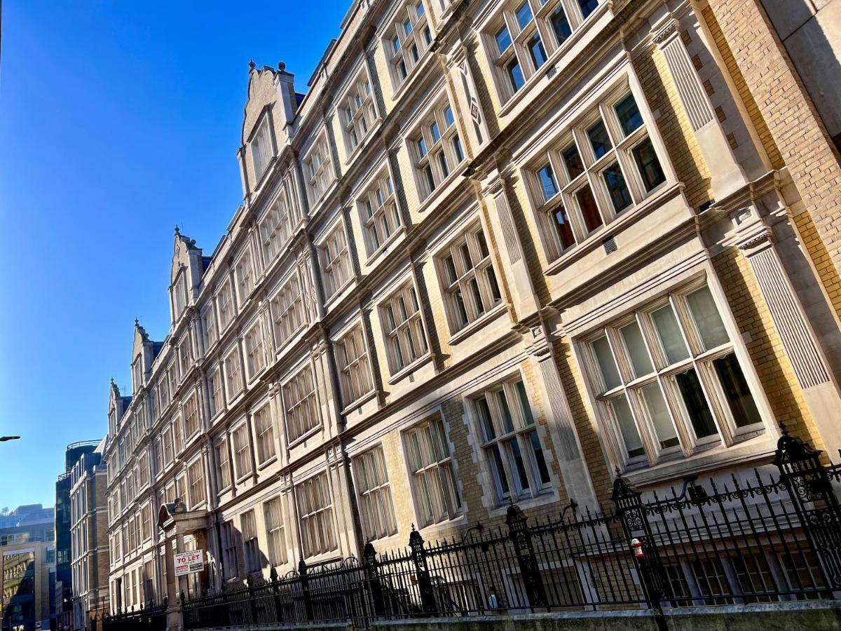 Superior Entire Apartment Between St Pauls Cathedral And Covent Garden London Kültér fotó